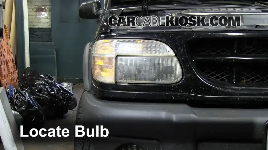 2000 Ford Explorer XLS 4.0L V6 Lights Parking Light (replace bulb)